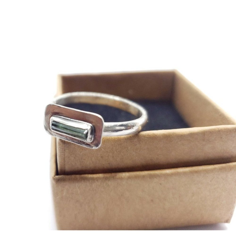 Green raw Tourmaline Crystal Ring handmade sterling silver artisan handmade ring - Picture 12 of 12